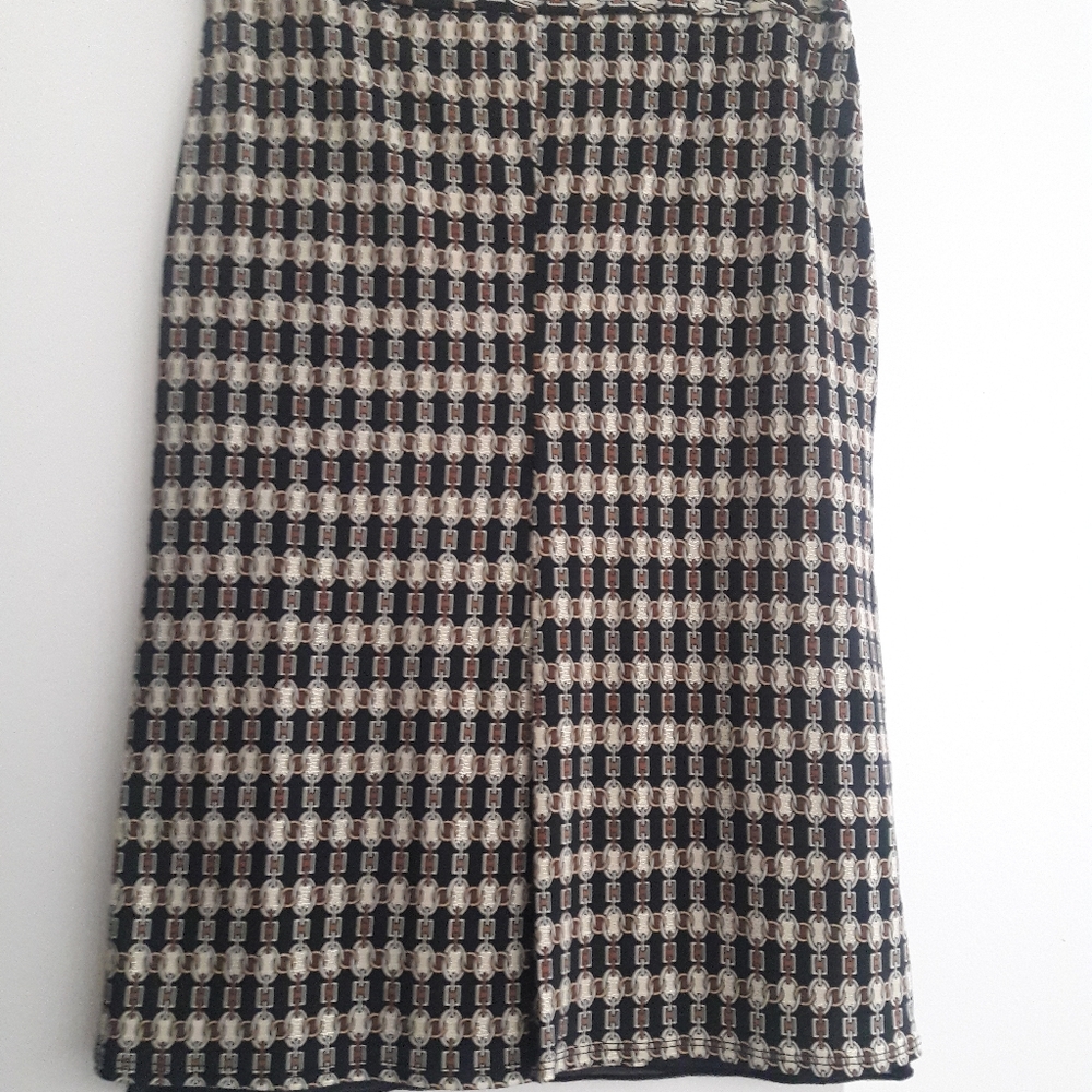Skirt - Picture 2 of 3